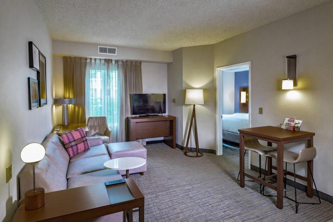 Hotel By Marriott Midtown 3*