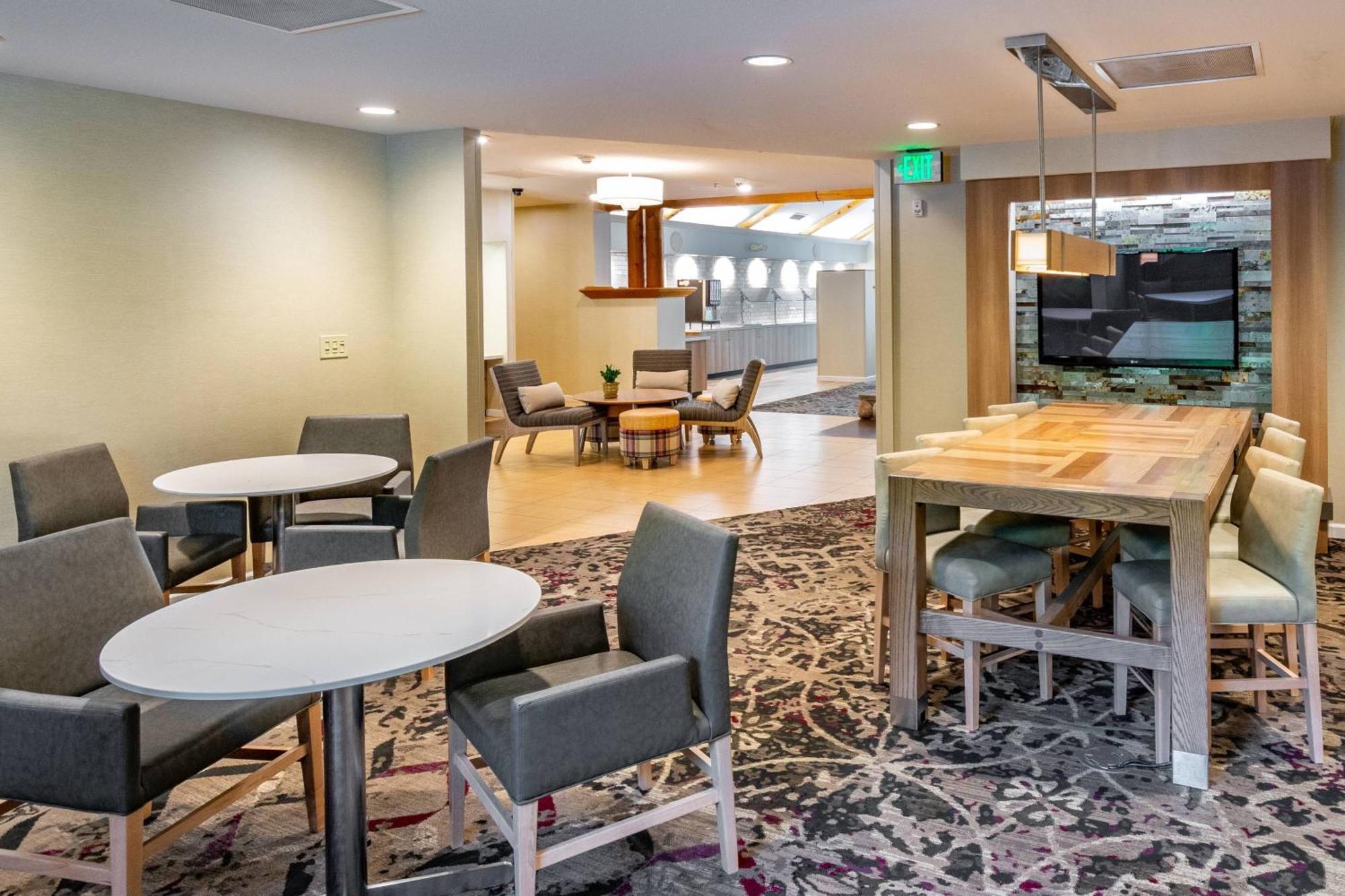 Hotel By Marriott Midtown 3*