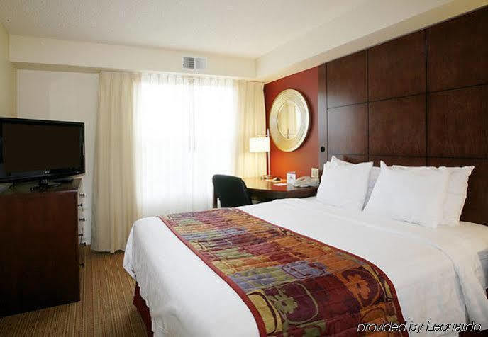 By Marriott Midtown Hotel Anchorage